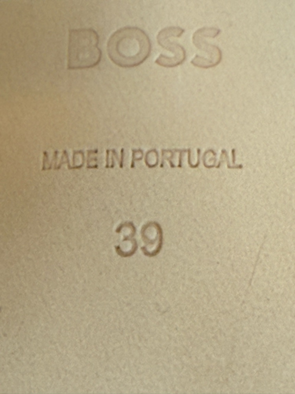 HUGO BOSS Knee-High Glossy Black Leather Heeled Boots - Size 39 - Picture 8 of 8
